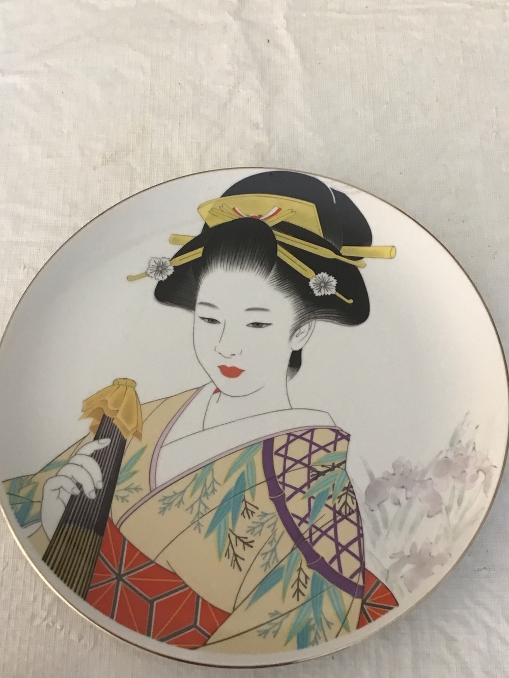 Decorative Geisha Porcelain Plate in Cream, Black, Red #216